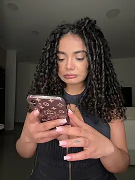 Curlyierr webcam