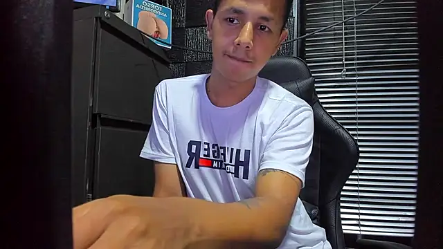 Boy_bigcock24cm