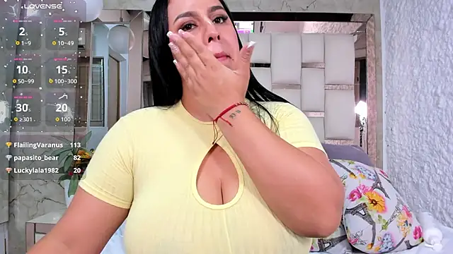 katleya_lewiis webcam