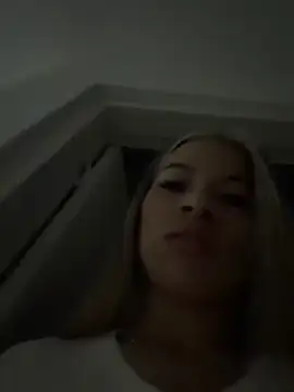 Mia_Rosee1 webcam