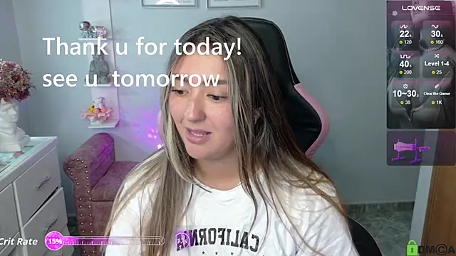 Melannyy_ webcam
