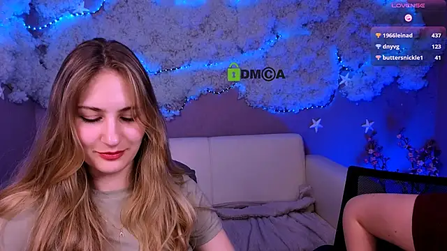 playful_sophie webcam