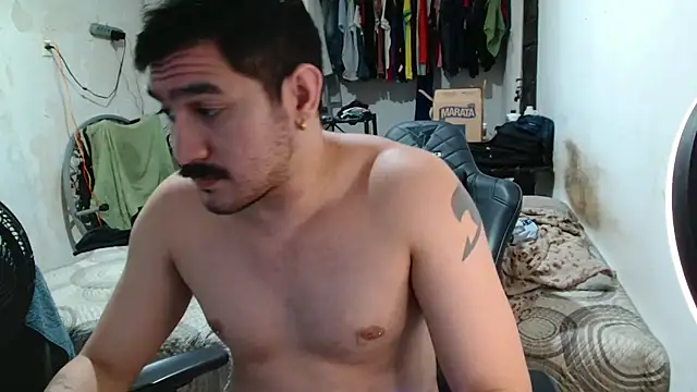 Leonino231 webcam