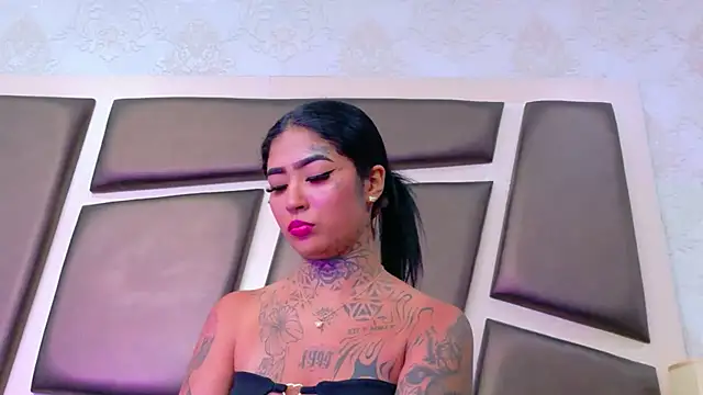 EmilieLake webcam