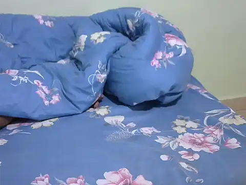 pretty_julie22 webcam