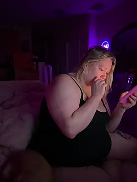 PiggyRose webcam