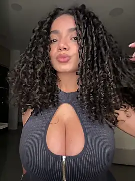 Curlyierr webcam
