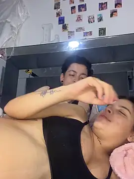 Luisa_ale live cam on StripChat