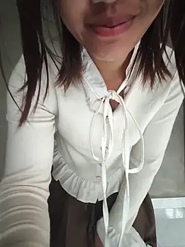 Emma-sin live cam on StripChat