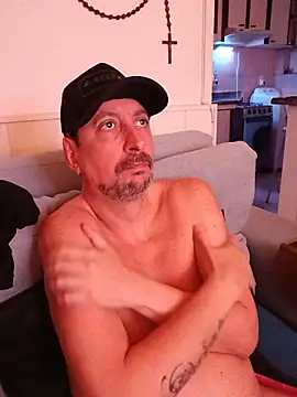 FocussedFreckle live sex cam