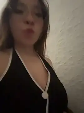AliciaWhite_nt webcam