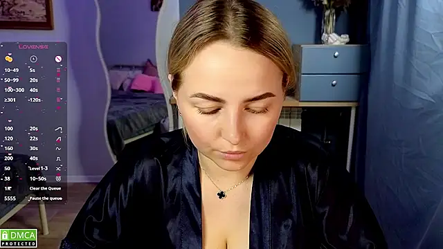 Mira_Mermayd live cam