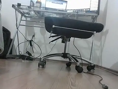 Ladyboy_69-_- webcam
