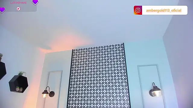 Amber_gold_ webcam