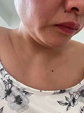 Watch daaqnn live on EroticFlix - High definition streams