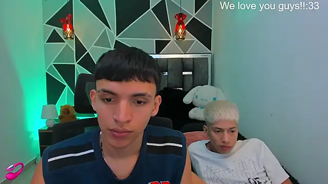 juan_nd_steven (Ask my age) - French Kiss