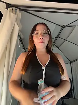 AliciaWhite_nt webcam