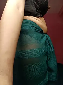 yours_dannyy (F young) - Full nude in public