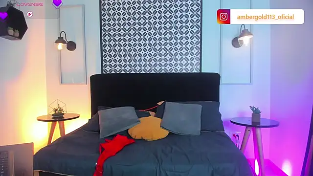 Amber_gold_ webcam
