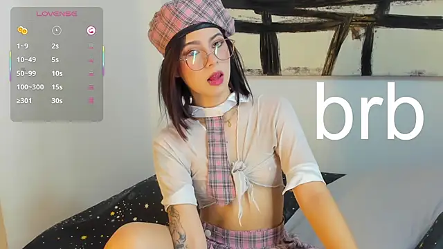 Lilith_moonx live cam on StripChat
