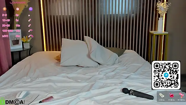 Aly_Alyc webcam