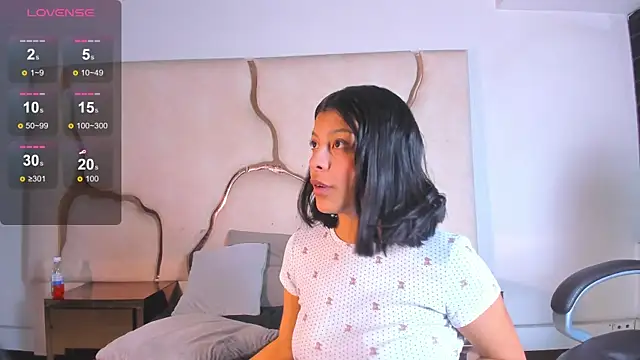 Salmaportman69 webcam