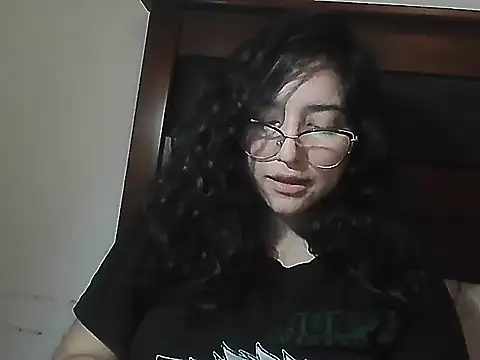 creepyh0e_ webcam