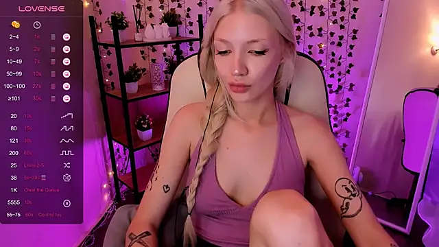 AnyaTaylor_ webcam