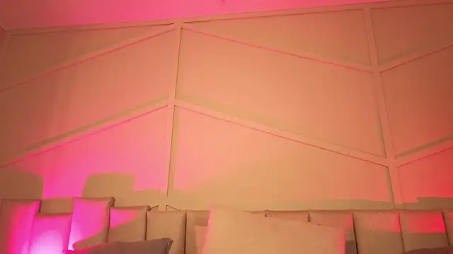 mia_adams_bm webcam