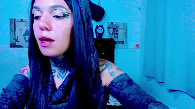 LannieGonzales webcam