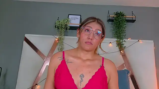 LiaaMoretti__ webcam