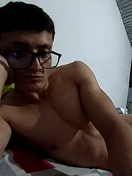 Davitfitnosuke webcam