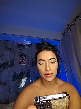 SaharQamar webcam