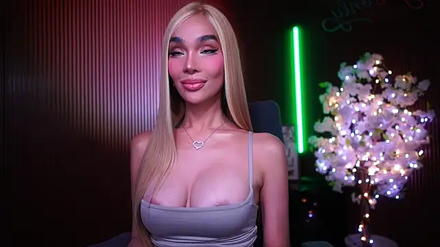 xxforyoureyesonlyxx webcam