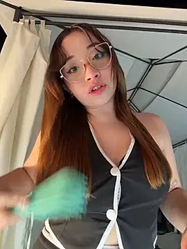 AliciaWhite_nt webcam