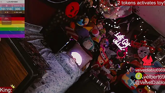 VelvetDiablo webcam