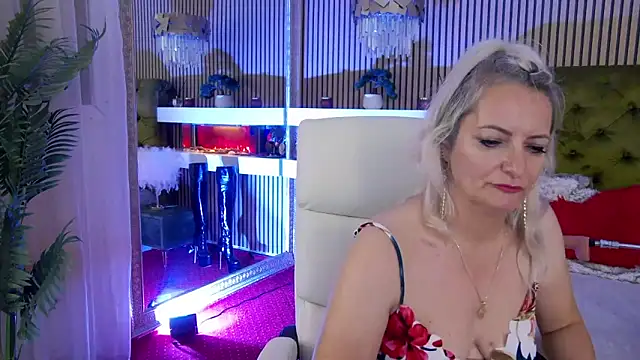 ladytouch (F milf) - 💦SQUIRT time 🔥Drive me crazy😈