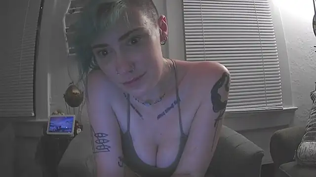 Emily0903 live cam on StripChat