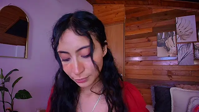 amber_curly webcam