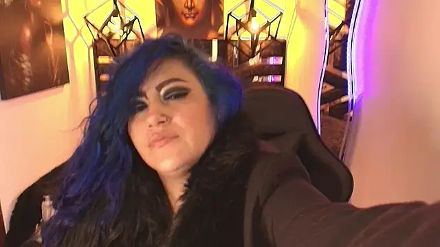 scarleth_blue webcam