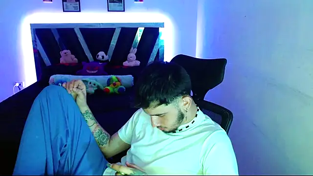 Sebasxxl12 webcam