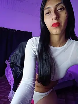 Im_Kloe webcam