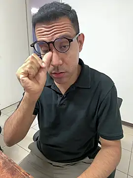 AdrianGarcia89 webcam