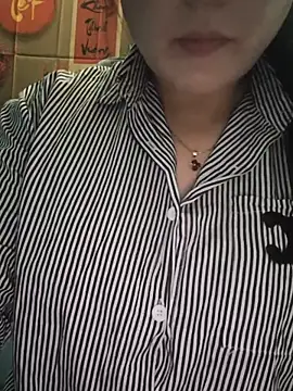 MayEva_ly webcam