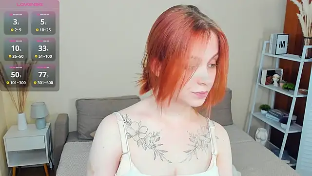DeloraHakimi webcam