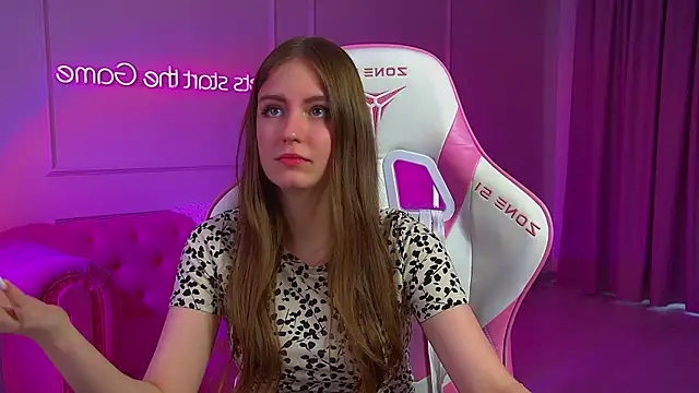 SofiaSarvains webcam