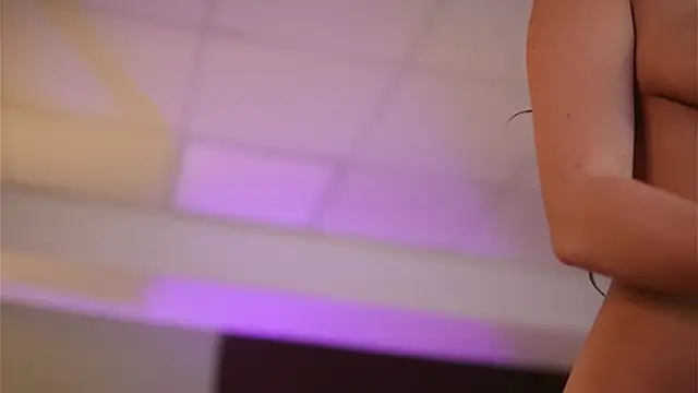 DariaVeil webcam
