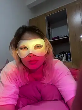 julybri webcam