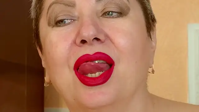 LadyPosh webcam