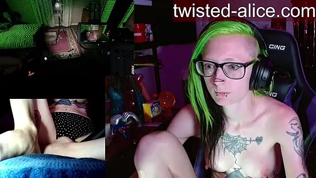 Twisted_Alice webcam